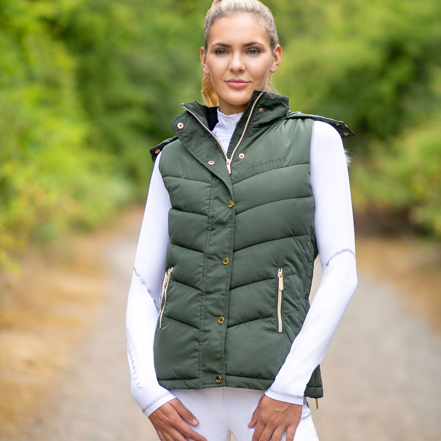 Coldstream Leitholm Quilted Gilet #colour_fern-green