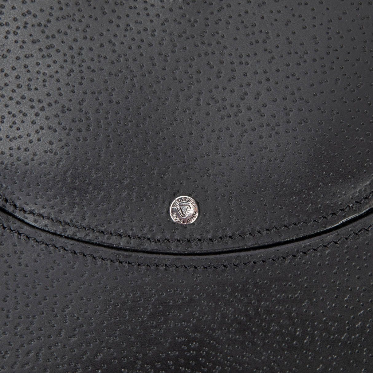 Shires Velociti Lusso Elite Short Stud Girth #colour_black