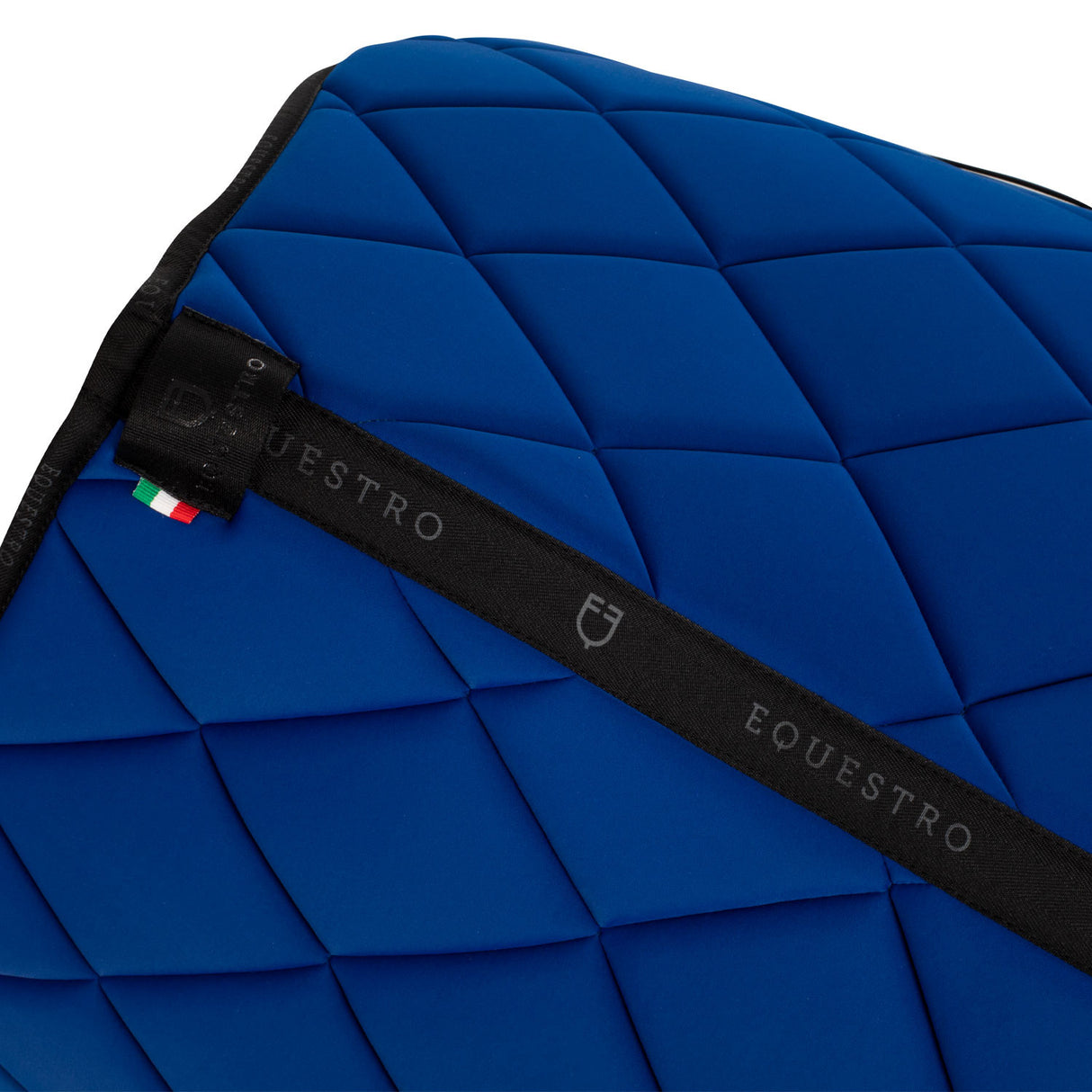 Jumping saddle pad breathable technical fabric
