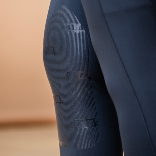 Alessandro Albanese Fina Knee Grip Brushed Hybrid Breech #colour_core-black