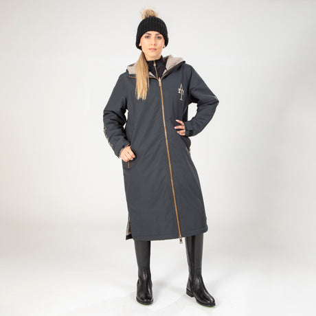 Shires Aubrion Team All Weather Robe #colour_black