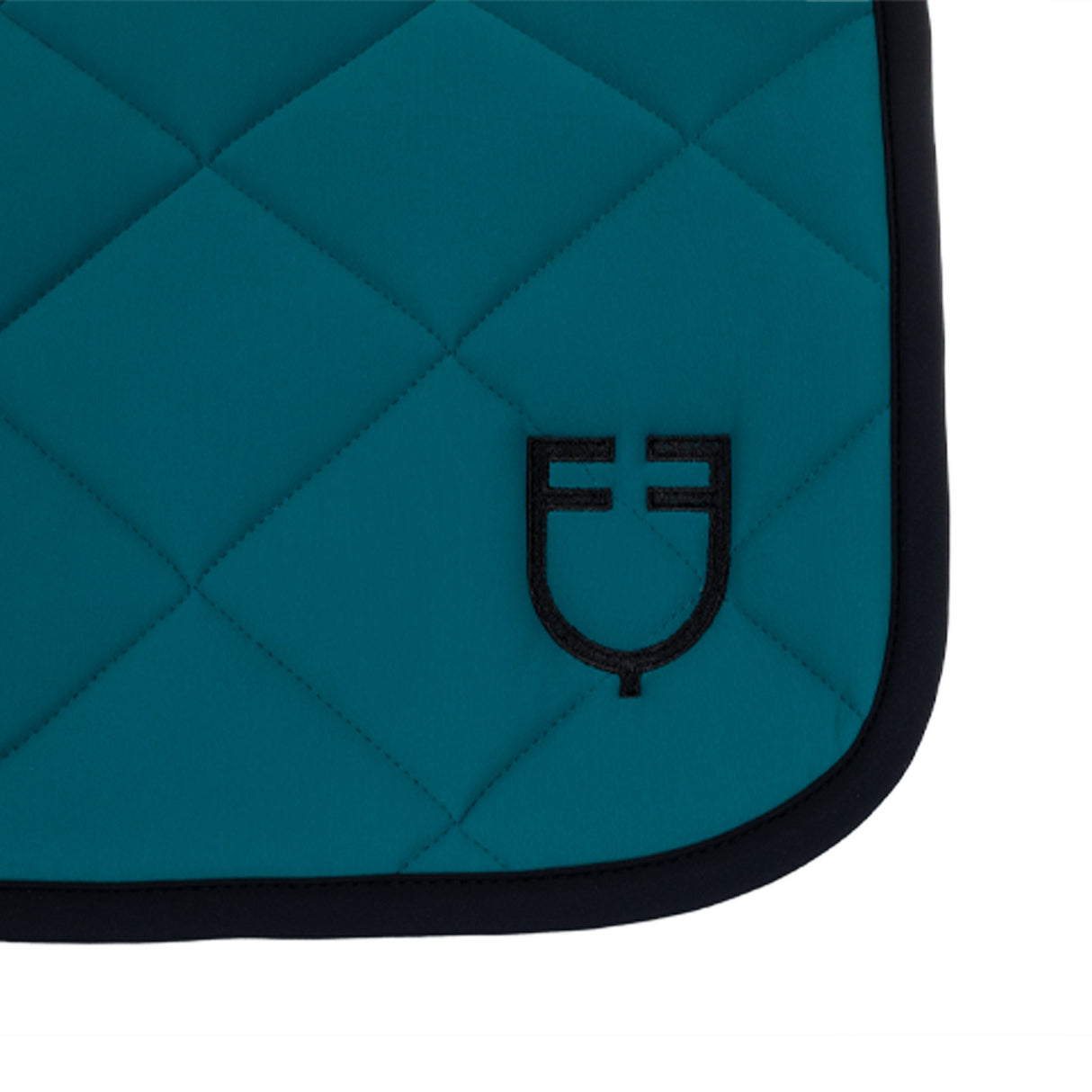 Dressage saddle pad in technical fabric