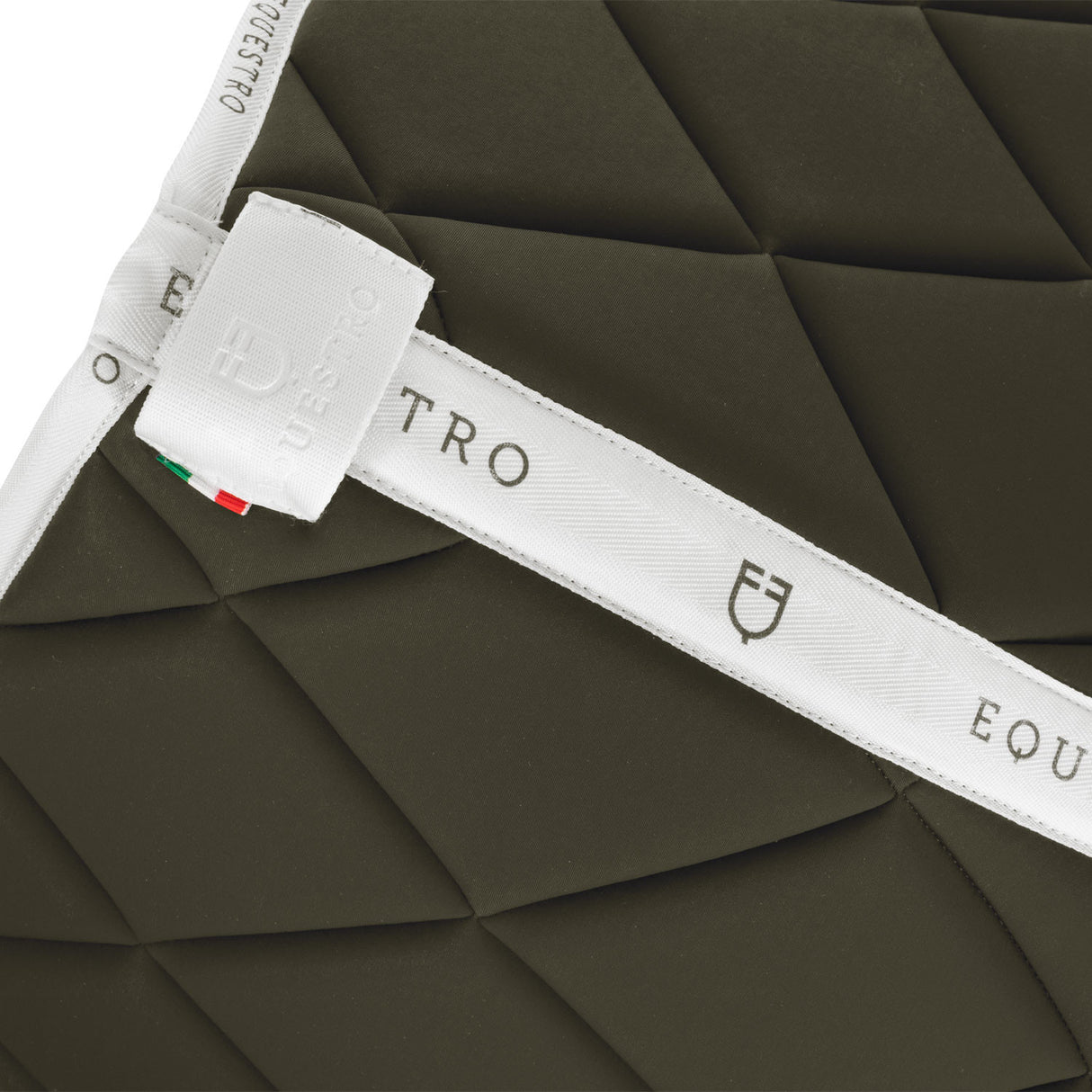 Jumping saddle pad technical fabric with logo