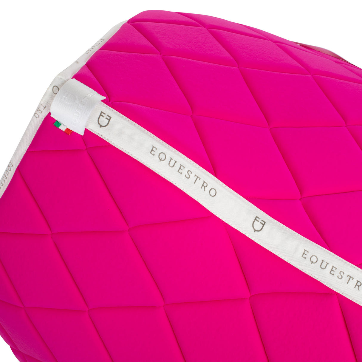 Jumping saddle pad breathable technical fabric