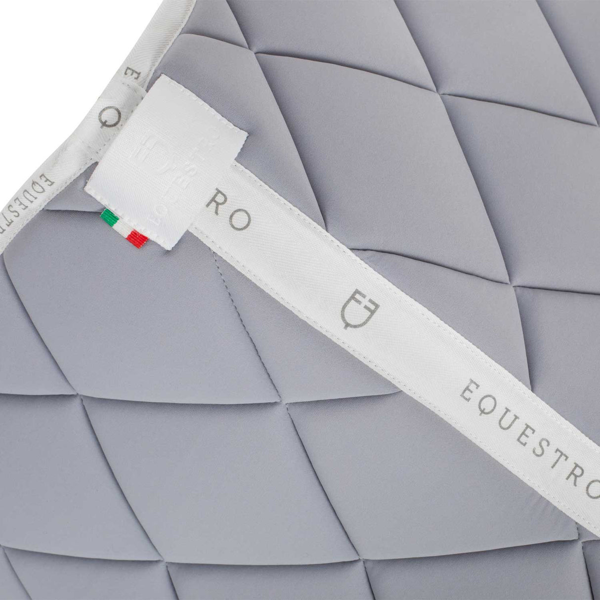 Jumping saddle pad breathable technical fabric