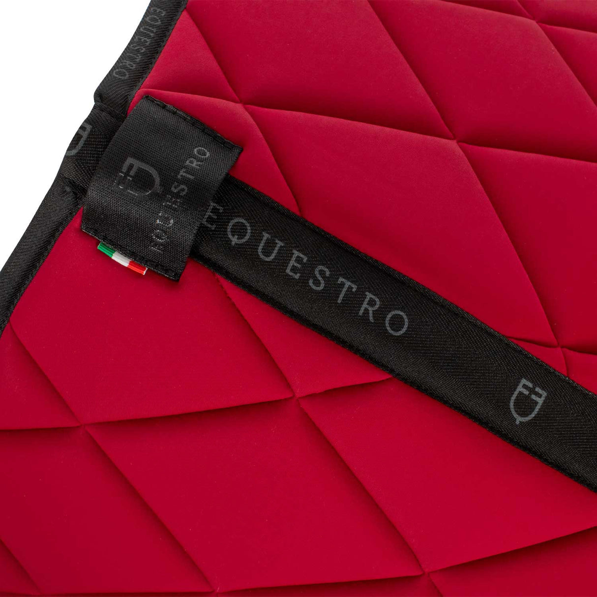 Jumping saddle pad breathable technical fabric