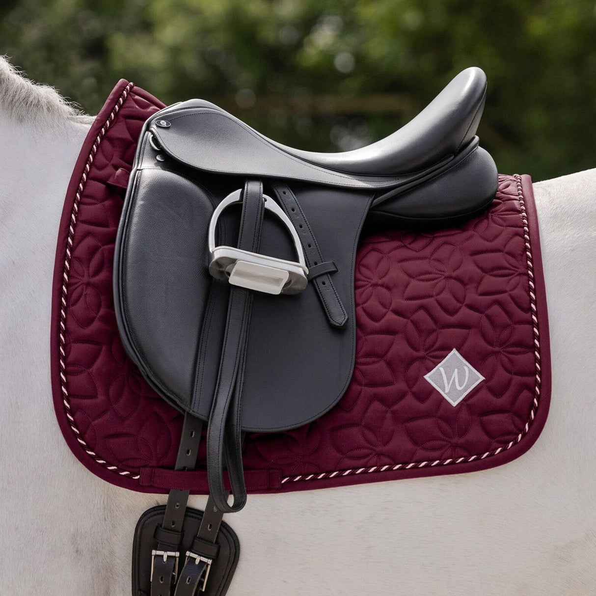 Waldhausen Marseille Saddle Pad #colour_velvet-red